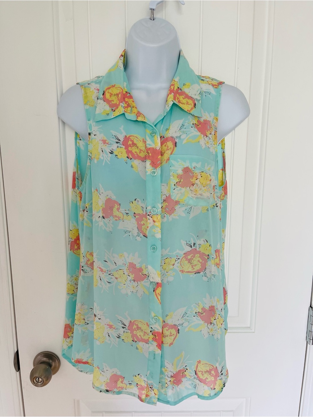 Rue21 Sleeveless Floral Button-Up Blouse - Aqua, Yellow & Coral